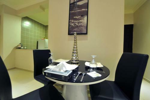 Apartamento Al Janaderia Suites 7