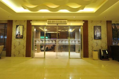 Apartamento Al Janaderia Suites 7