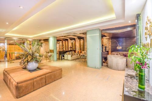 Niara Hotel Apartment Takhasosi