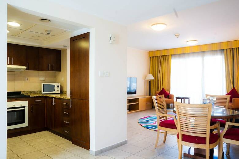 Aparthotel Millennium Lakeview Residences