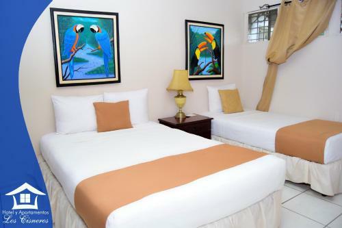 Hotel Y Apartments Los Cisneros