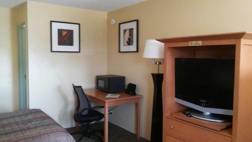 Hotel Traveler Inn