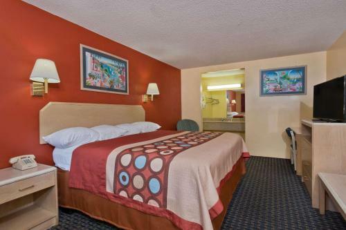 Motel Super 8 By Wyndham Chipley