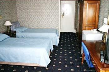 Albany Lions Hotel