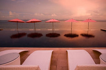 Aparthotel The Nchantra Pool Suite Residences