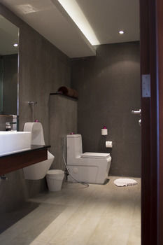 Aparthotel The Nchantra Pool Suite Residences
