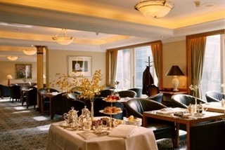 Hotel Harbour Grand Kowloon