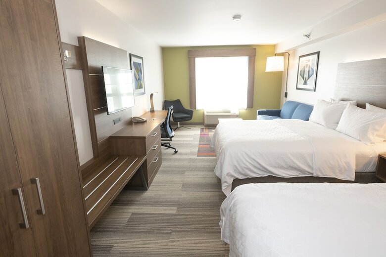 Holiday Inn Express Hotel & Suites Iron Mountain