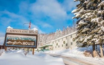 Hotel Hibernation House