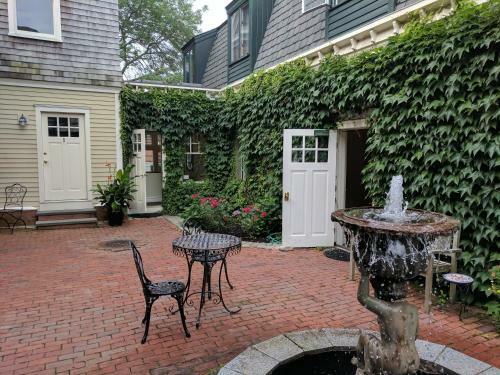 Pelham Court Hotel