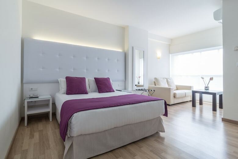 Hotel Albah�a Alicante
