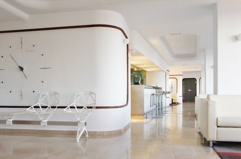 Hotel Albah�a Alicante