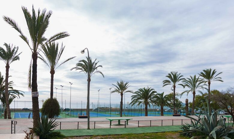 Hotel Albah�a Alicante