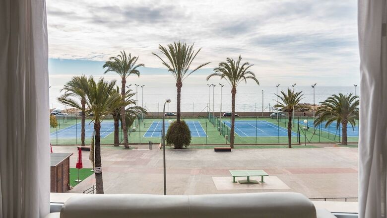 Hotel Albah�a Alicante