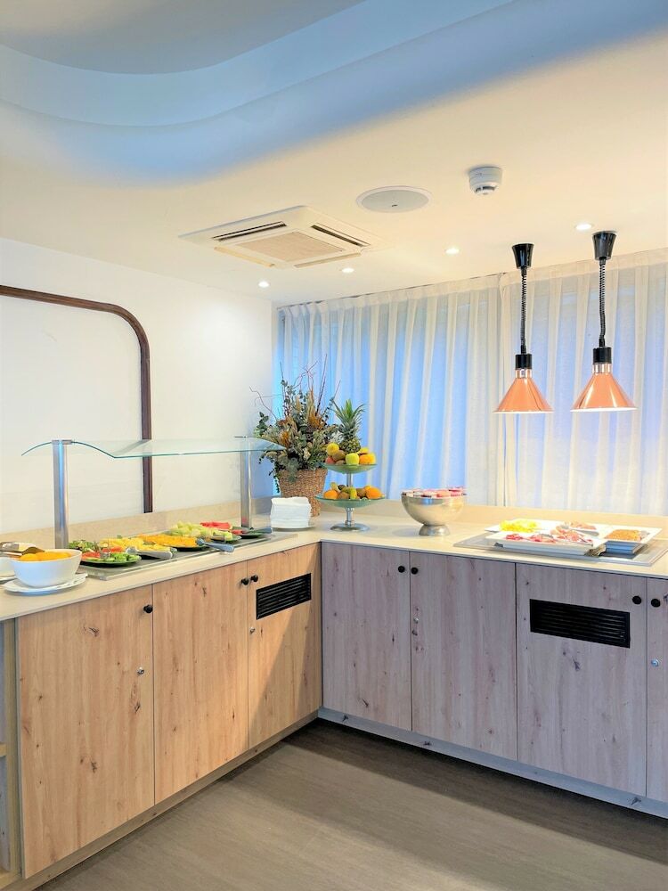 Hotel Albah�a Alicante