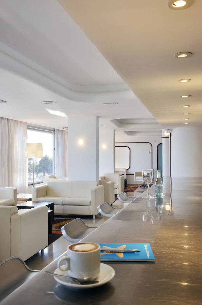 Hotel Albah�a Alicante