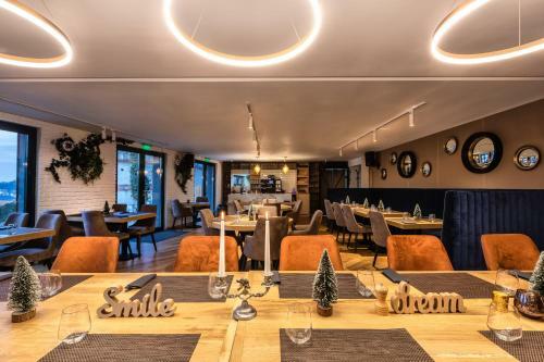 Bed & Breakfast Upperhouse