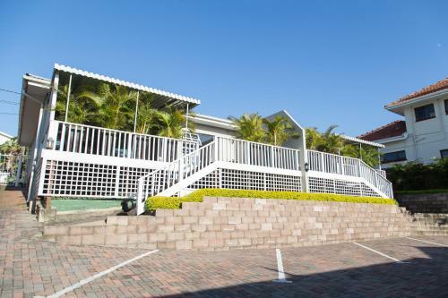 Nahoon Beach Villas Self Catering Apartments