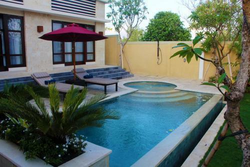 Kubu Kulat Villa