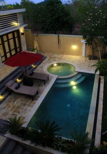 Kubu Kulat Villa