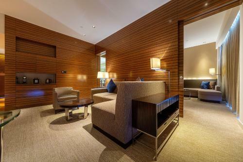 New World Guiyang Hotel