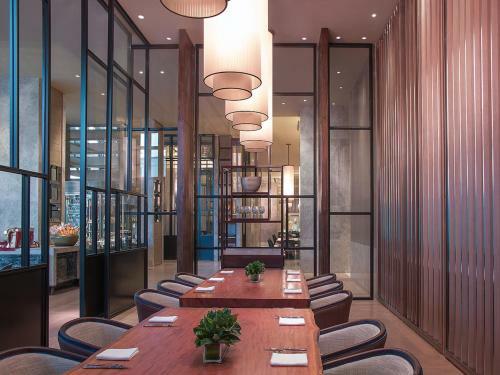 New World Guiyang Hotel