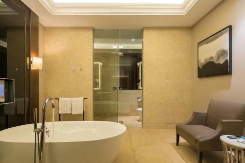 Eadry Royal Garden Hotel Haikou
