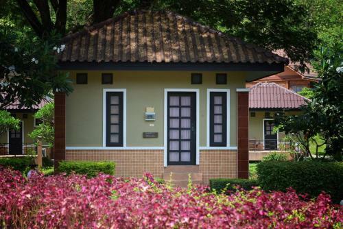 Hotel Forra Hill Resort