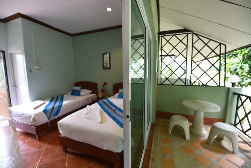 Hotel Forra Hill Resort