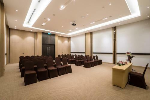 Best Western Plus Wanda Grand Hotel