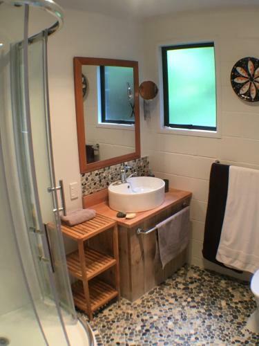 Essons Valley Farmstay B&B
