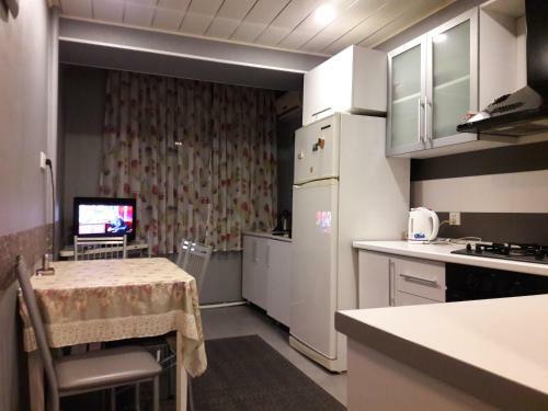 Apartment On Gadzhibekova 27