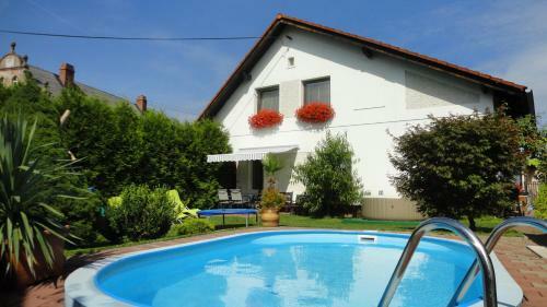 Holiday House Mor�vkovi