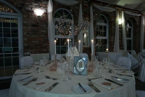 Hotel Meifod Country House