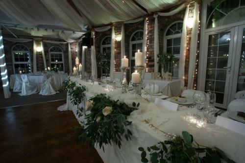 Hotel Meifod Country House