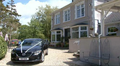 Hotel Meifod Country House
