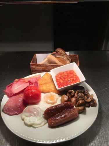 Hotel Meifod Country House