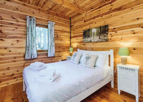 Woodland Park Lodges