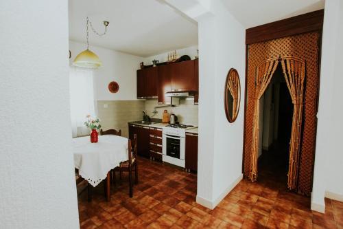 Apartments Doulos