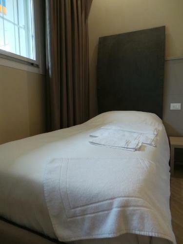 Hostal Marbia Guest House