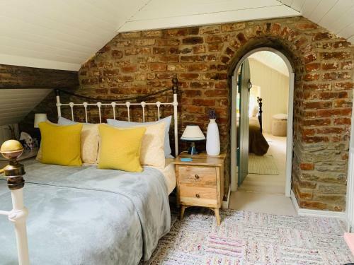 Bed & Breakfast Larchmount House