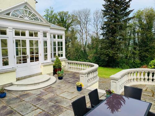 Bed & Breakfast Larchmount House