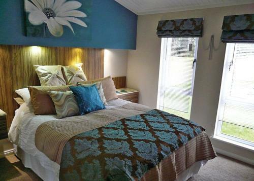 Jaybelle Grange Lodges