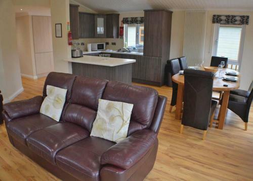Jaybelle Grange Lodges