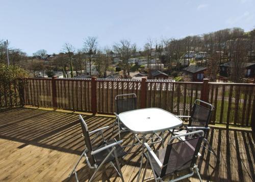 Devon Hills Lodges