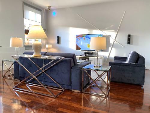 Luxury Apartments Mondrian Old Town IV