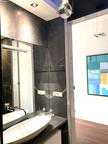 Luxury Apartments Mondrian Old Town IV