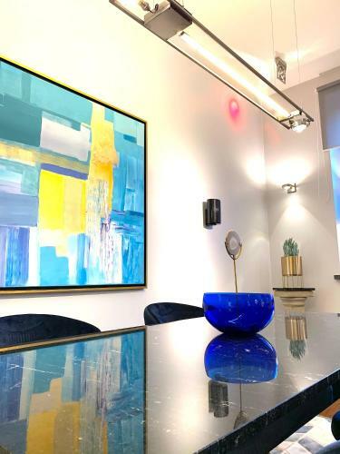 Luxury Apartments Mondrian Old Town IV