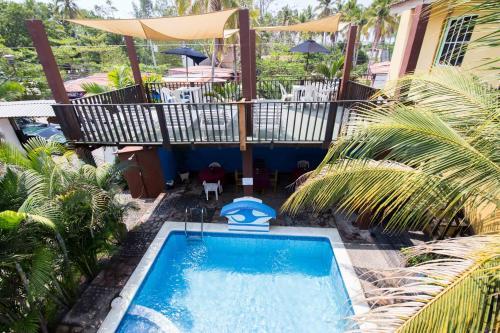 Papaya Lodge