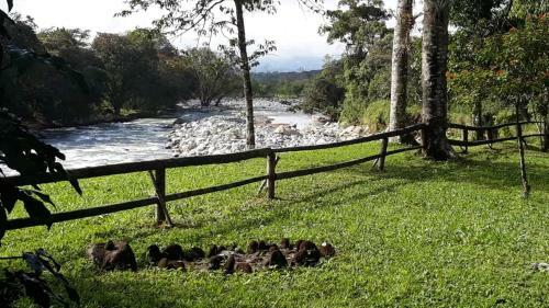 Albergue De Monta�a Talari